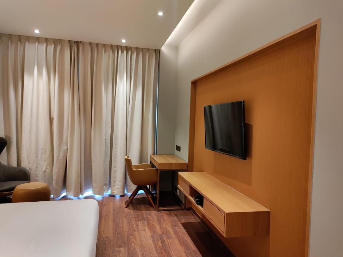 Damson Plum Hotel ลัคเนา ภายนอก รูปภาพ
